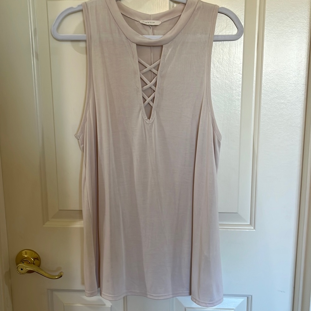 Ladies top size medium PTP 19 in